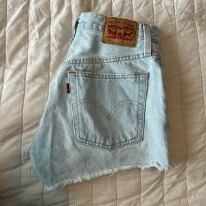 Levi 501 Jean shorts